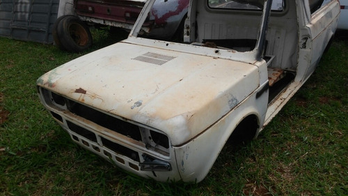 Fiat 147 Pick Up Carroceria Completa Mas Sem Mecanica Latari