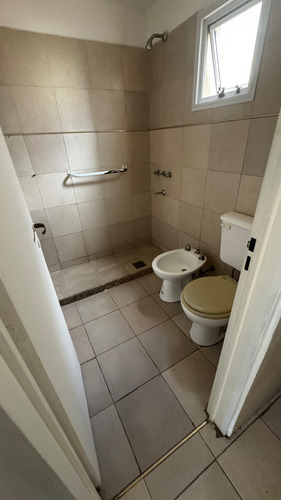 Venta Departamento 1 Dormitorio. 24 De Septiembre Y Patria