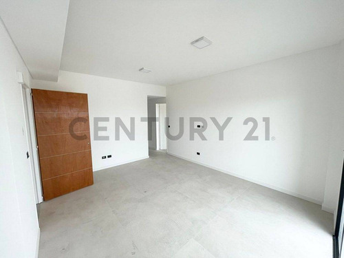 Venta Depto 2 Amb En Caseros . A Estrenar