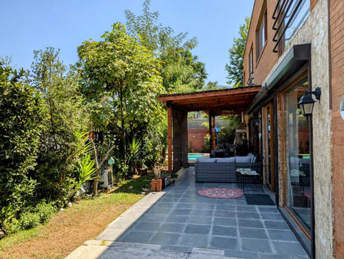 Encantadora Casa Luminosa A Pasos Del Colegio Manquehue