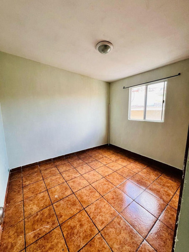 Se Venda Casa De Recuperación Bancaria En C. Arroyo Jacales, Fracc. Los Arroyos, Chihuahua. Arf