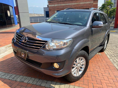 Toyota Fortuner 2.7l 4x2