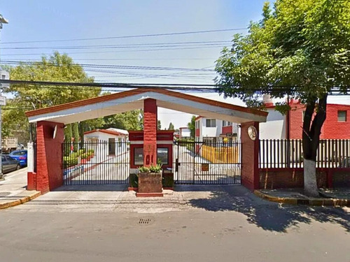 Casa En Remate Bancario En  Espartaco, Coyoacán Vm