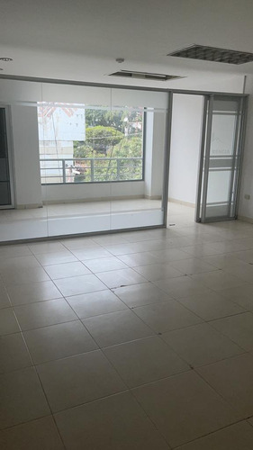 Imagen 6 de 8 de Alquiler Local Barrio Obrero Milenia Plaza