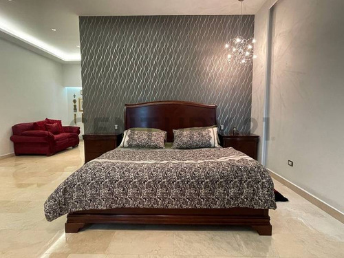 Casa En Venta En Lechería Cr Las Villas
