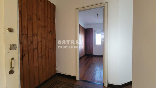 Apartamento En Alquiler De 1 Dormitorio En Cordón (ref: Ast-3882)