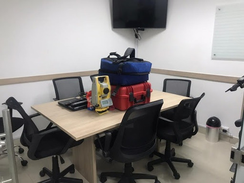 Oficinas En Arriendo Poblado 643-1080