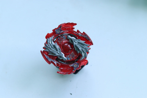 Beyblade Burts Lost Longinus Red Ver. Takara Tomy (Usado)