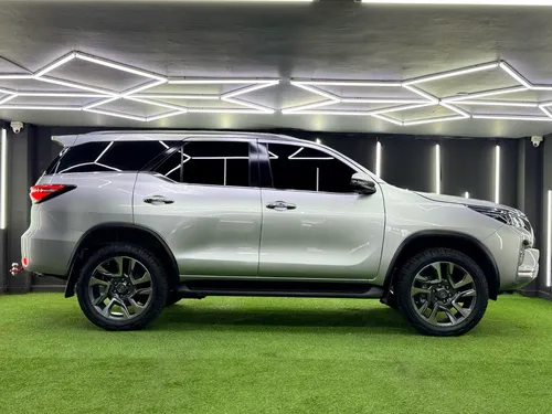 Toyota Fortuner Srv 2022
