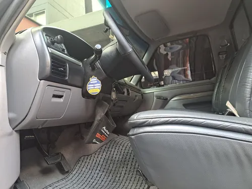 Ford F-150 5.0 Xlt Flare Side