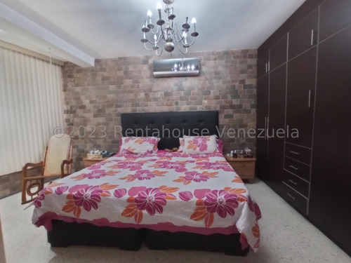 Townhouse En Venta En Urbanizacion El Limon Lmc Mls #25-14409