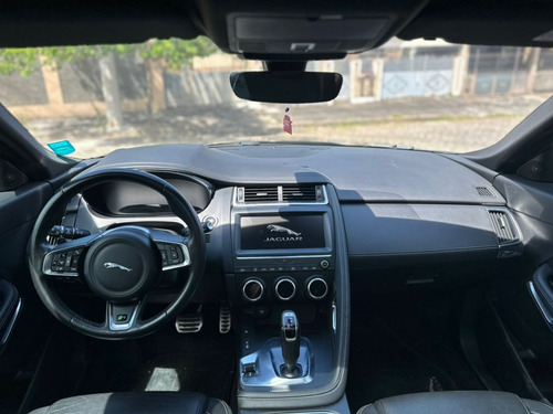 Jaguar E-Pace 2.0 16V P250 GASOLINA R-DYNAMIC SE AWD AUTOMÁTICO