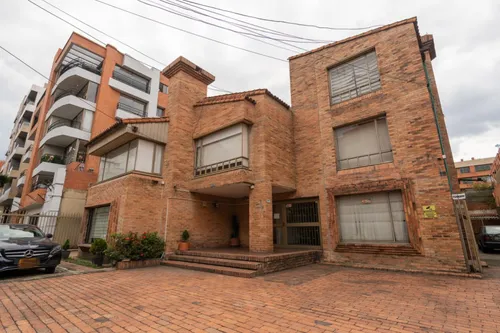 Oficina En Arriendo En Santa Barbara Occidental. Cod A14765