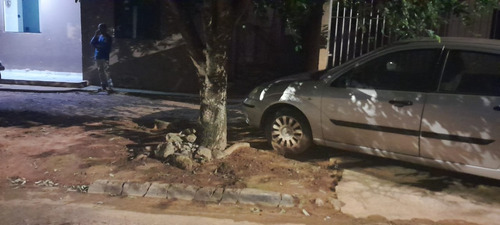 Casa Bem Localisada Com Preço De Bairro Distante