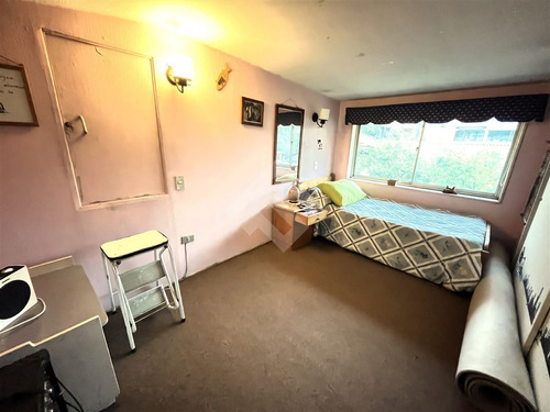 Casa En Venta De 4 Dorm. En Las Condes
