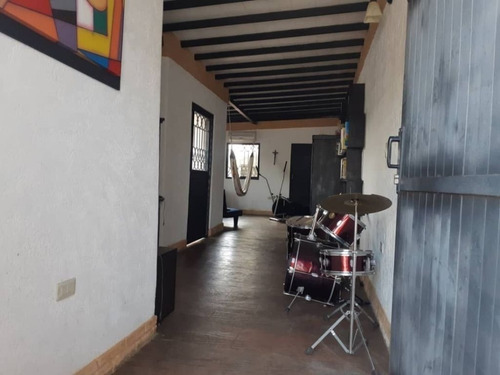 Imagen 5 de 18 de Se Vende Casa En Bejuma, Conjunto Cerrado 575mts De Terreno Y 270mts De Bienhechuría Ubicada En Urbanización Privada Campo Claro.