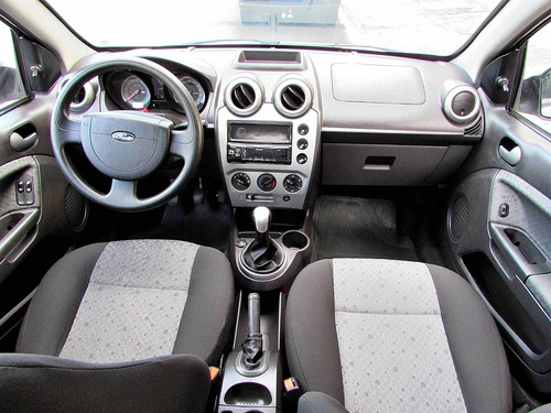 Ford Fiesta 1.6 Mpi Hatch 8v Flex 4p Manual