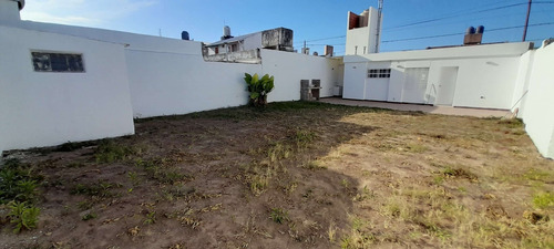 Imagen 10 de 11 de Ayacucho - Machado Y Velazco 1617 - Casa 2 Dormitorios En Alquiler