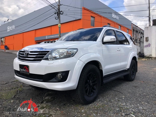 Toyota Fortuner Aut 3.0 2013