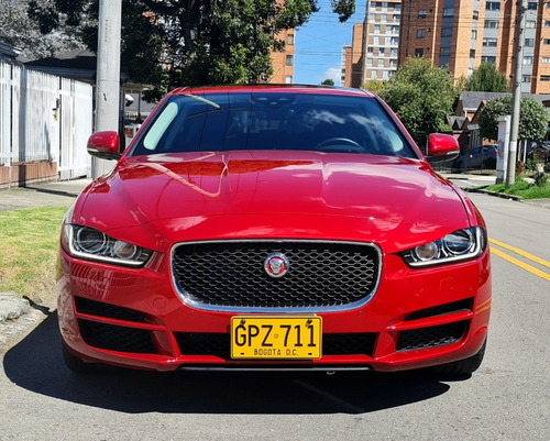 Jaguar Xe 2.0 Prestige Turbo Full Equipo. Garantia.