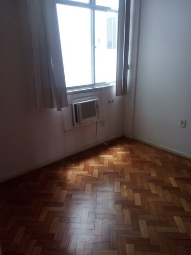 Apartamento Para Alugar Na Rua Constante Ramos, Copacabana, Rio De Janeiro - Rj - Liv-9030