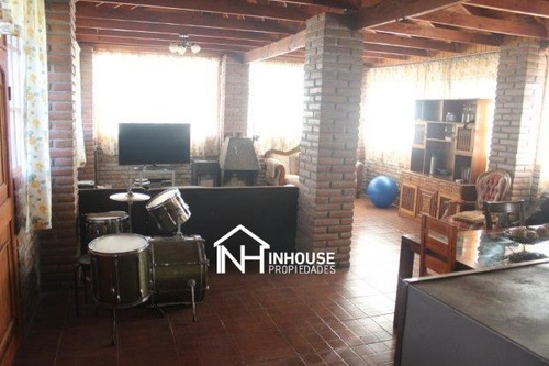 Casa En Venta De 5 Dorm. En Rengo