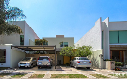 Imagen 2 de 24 de Casa En Venta En Vista Real Sur