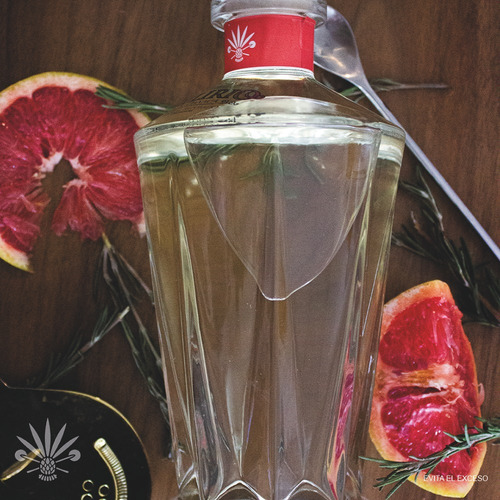 Imagen 3 de 3 de Mezcal Delirio De Oaxaca Reposado 750ml - S003