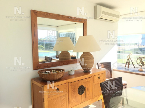 Departamento De 3 Dormitorios En Tiburón 1, Punta Del Este- Ref: 1669