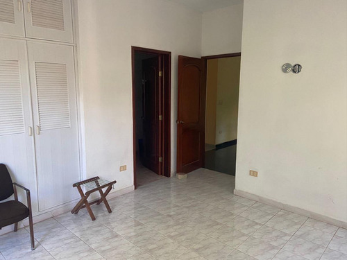 Hacienda En Venta En Mérida, Cholul, Entrega Inmediata