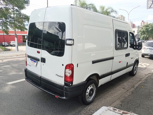 Renault Master FurgãO 2.5 Dci L2h2 5p