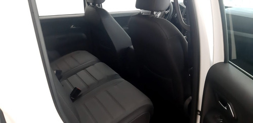 Imagen 15 de 16 de Volkswagen Amarok V6 Highline 258cv 4x4 At My23 #29