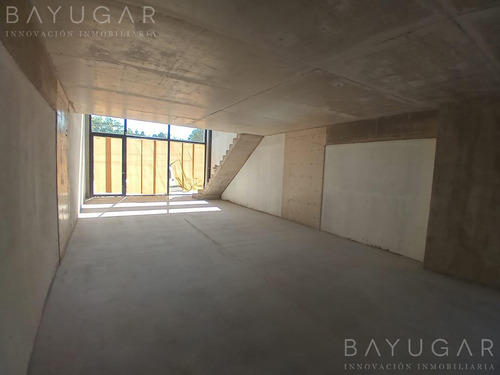 Venta / Locales Comerciales Sobre Panamericana / Bayugar Negocios Inmobiliarios