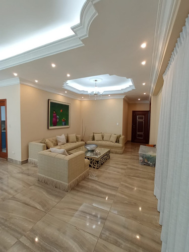 Pent-house Amueblado En Alquiler En Los Cacicazgos, Distrito Nacional, Santo Domingo