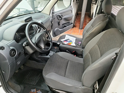 Imagem 9 de 19 de Berlingo Furgão 1.6 Flex Completa!!!