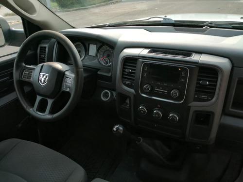 Imagen 10 de 14 de Crhysler Ram4000