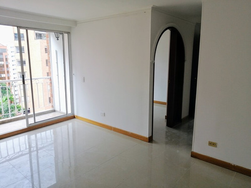 Apartamento En Venta Ubicado En El Poblado Sector Castropol (23392).