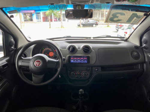 Fiat Uno Uno Vivace 1.0 8V (Flex) 4p