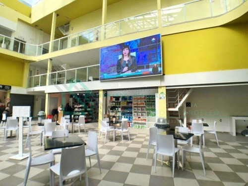 Imagen 2 de 28 de Montevideo - Locales Comerciales En Paseo De Compras Reus