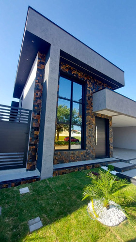 Casa No Condomínio Ouroville Para Venda, 3 Dorm. Com Suíte - Taubaté / Sp