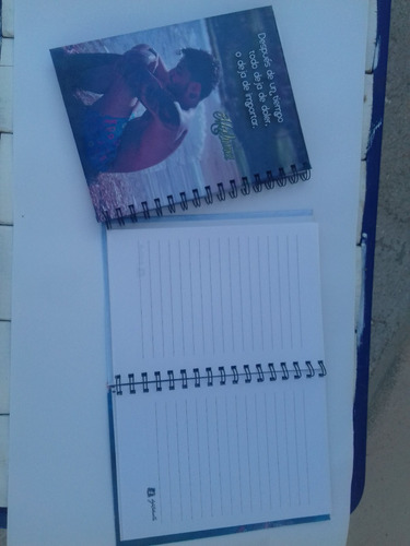 Imagen 8 de 8 de Maluma Cuaderno Personalizado