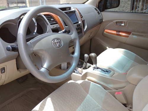 Imagen 8 de 14 de Toyota Fortuner 4x4 - Automatica