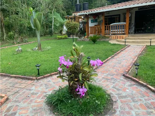 Casa Campestre En La Gran Via Cundinamarca