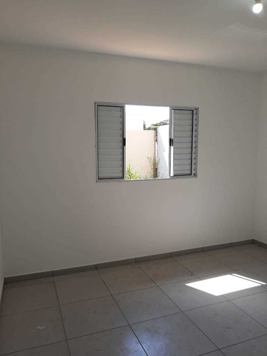 Casa À Venda Na Rua Luís Rossi, Jardim Irene, Iperó - Sp - Liv-7863