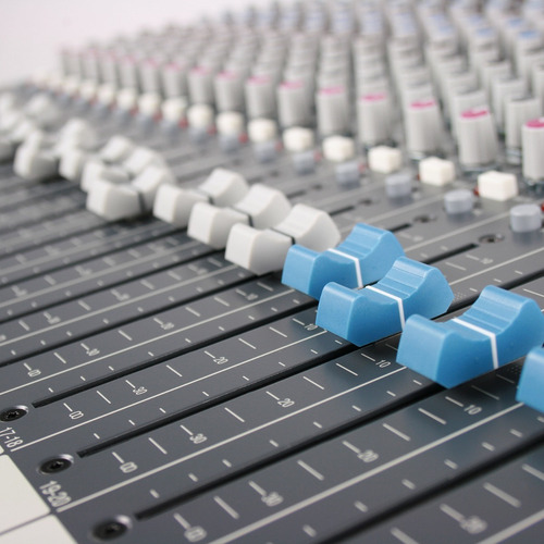 Consola Allen & Heath Zed-24