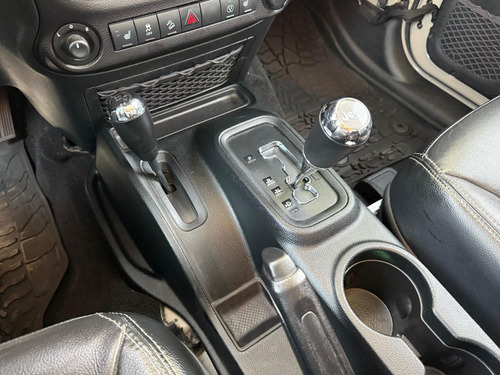 Jeep Wrangler 3.7 Sahara 3.6 4x4 At