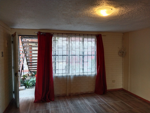 Se Vende Departamento Primer Piso Villa Jose Martí