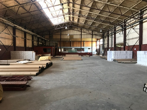 Importante Propiedad Comercial/industrial Av Concha Y Toro