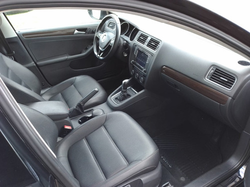 Volkswagen Vento Comfortline 1.4 Tsi Dsg