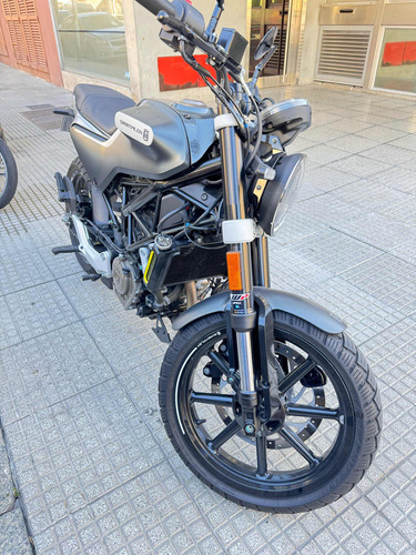 Husqvarna Svartpilen